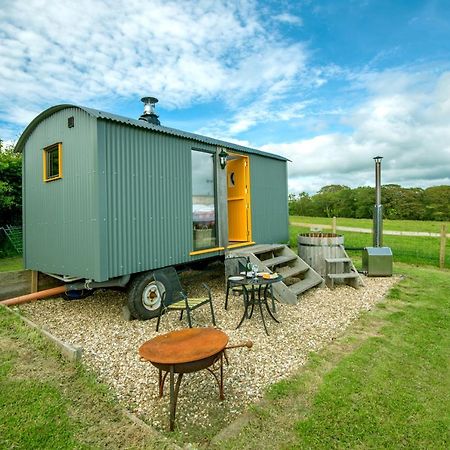 Kidwelly Glamping Ξενοδοχείο Εξωτερικό φωτογραφία