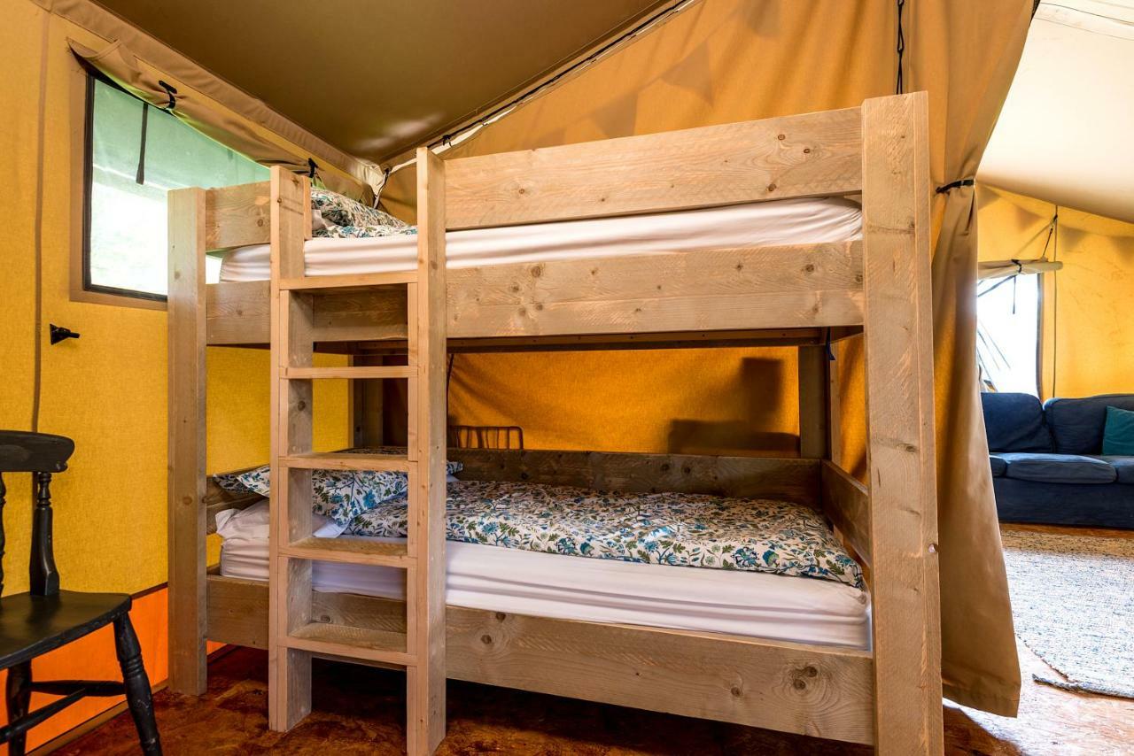 Kidwelly Glamping Ξενοδοχείο Εξωτερικό φωτογραφία